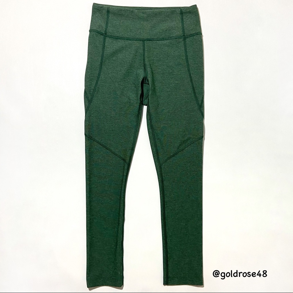 Outdoor Voices 3/4 Warmup leggings in Hunter